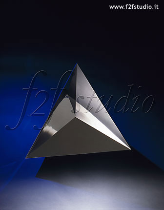 Pierelli-Tetraedro_2.jpg